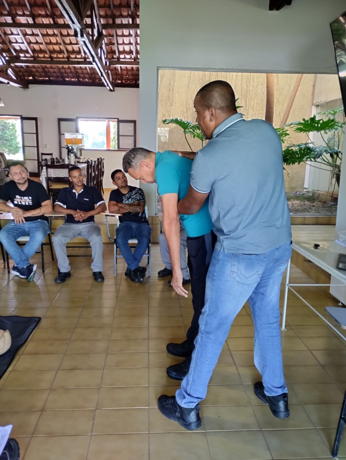 Brigadistas em simulação de primeiros socorros e RCP no Centro de Treinamento Tecnoseg